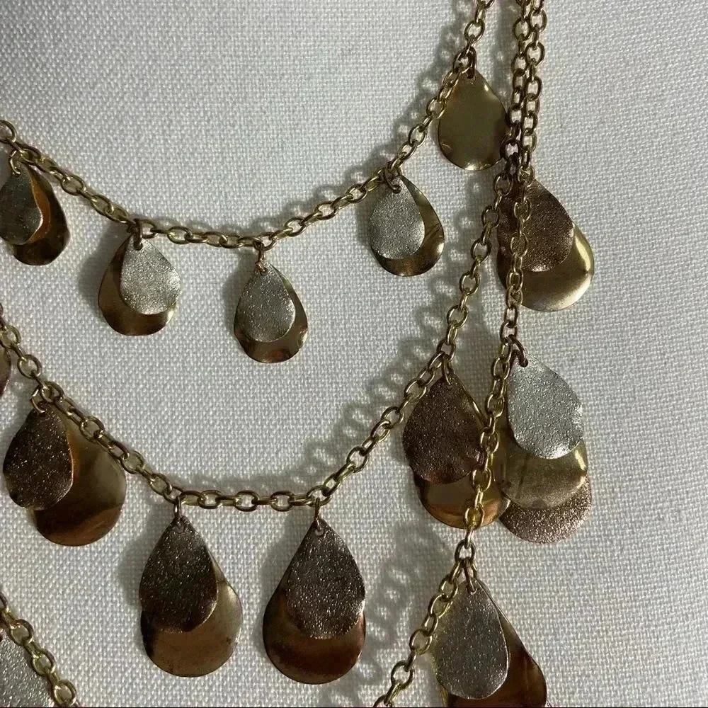 Stunning tri-tone three tiered necklace - Picture 2 of 5